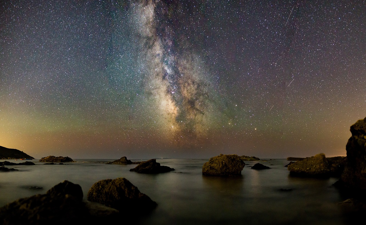 巨蟹女明星群星閃耀，杰出代表的璀璨星空