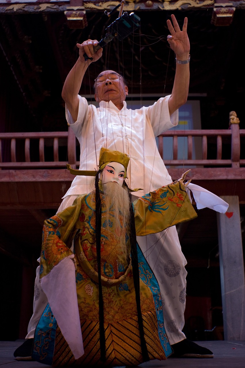 京劇璀璨明珠，演員閆巍的藝術(shù)人生之路